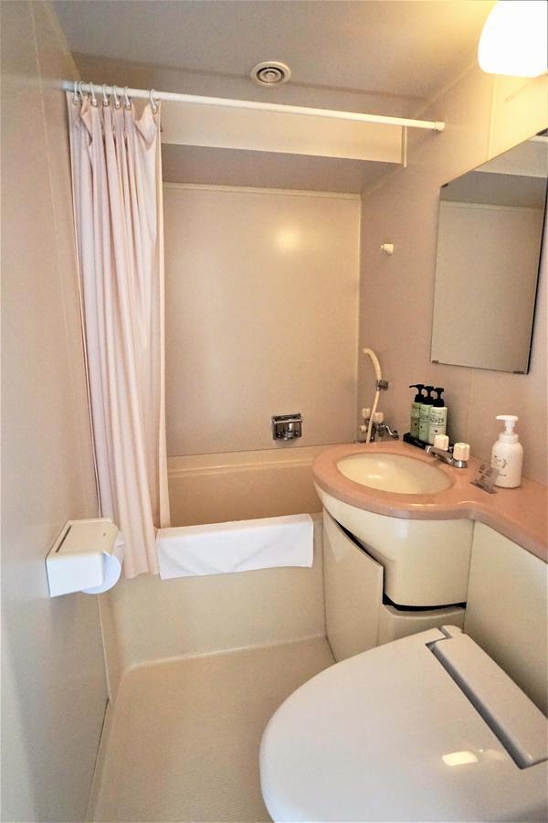 Neyagawa Trend Hotel Bagian luar foto